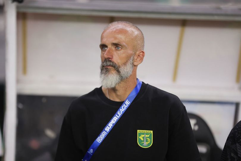 Satu Lagi Korban Kerasnya BRI Super League: Persebaya Resmi Depak Eduardo Perez, Pelatih Baru Sudah Disiapkan